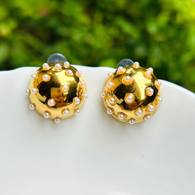 Laurent Pearl Stud Earring