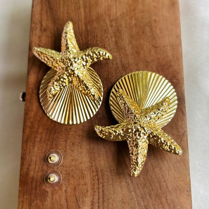 Star Shell Golden Earring - Small