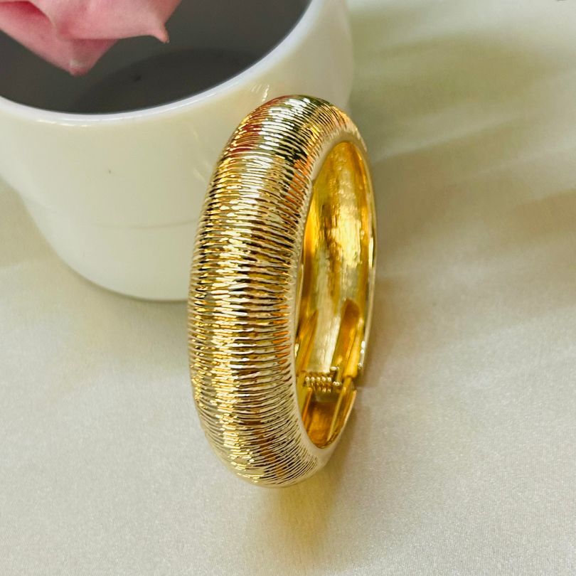 Golden Anti - Tarnish Bracelet - Narrow