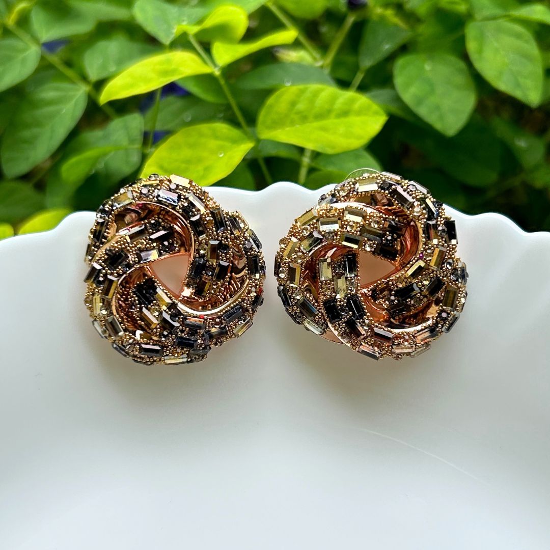 Bling Blogger Black Golden Knot Statement Studs