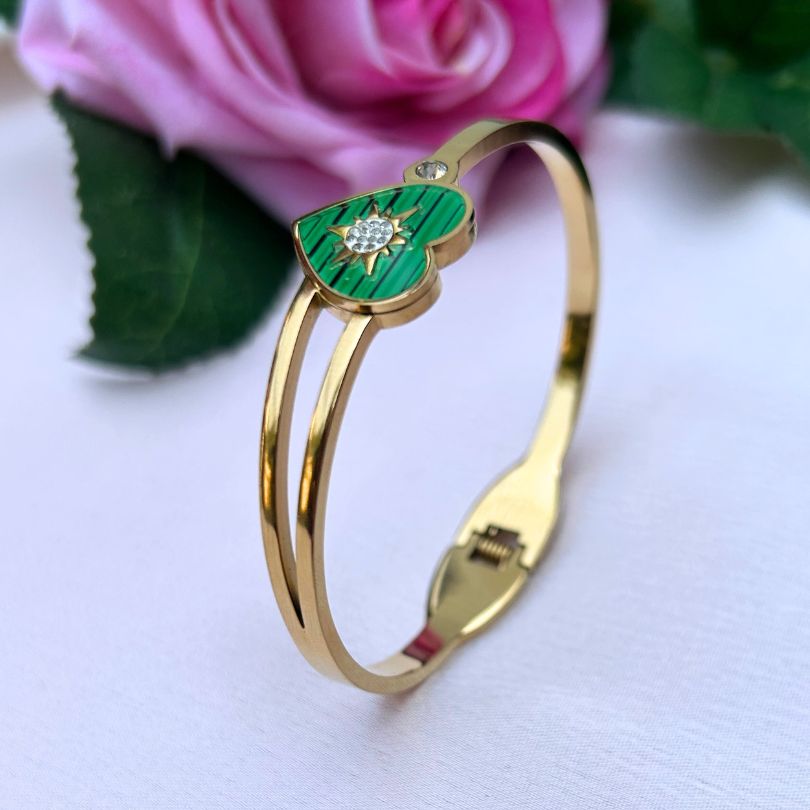 Green Heart Bracelet