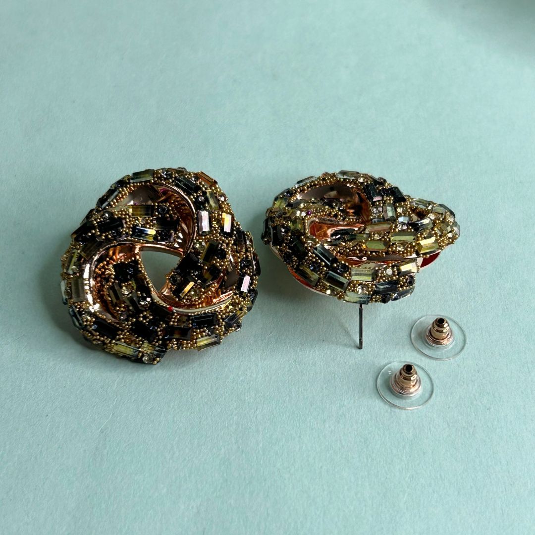 Bling Blogger Black Golden Knot Statement Studs