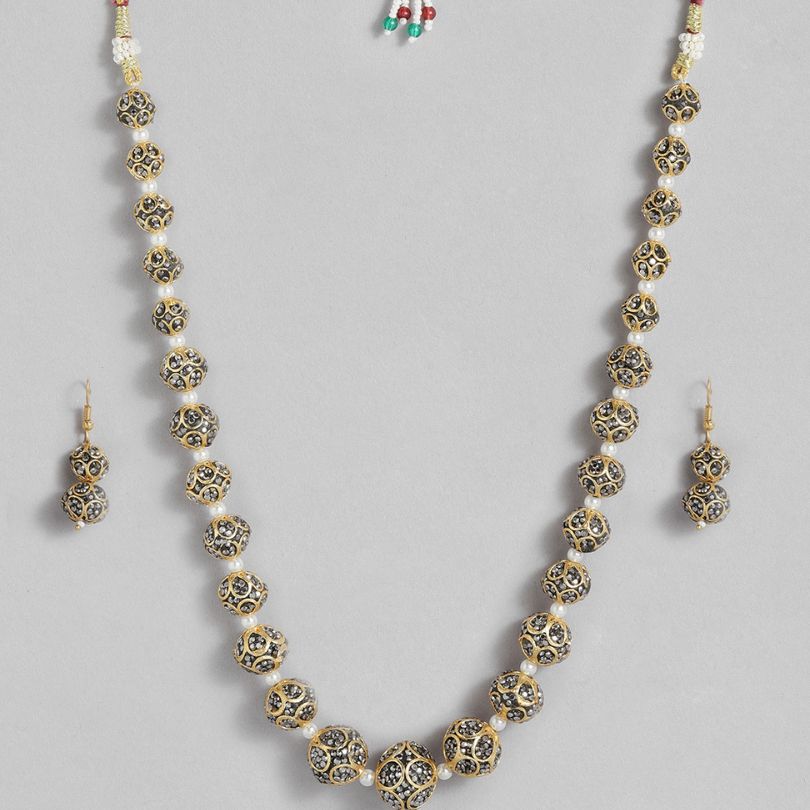 Laida Women Rhodium-Plated Antique Kundan-Studded Jewellery Set