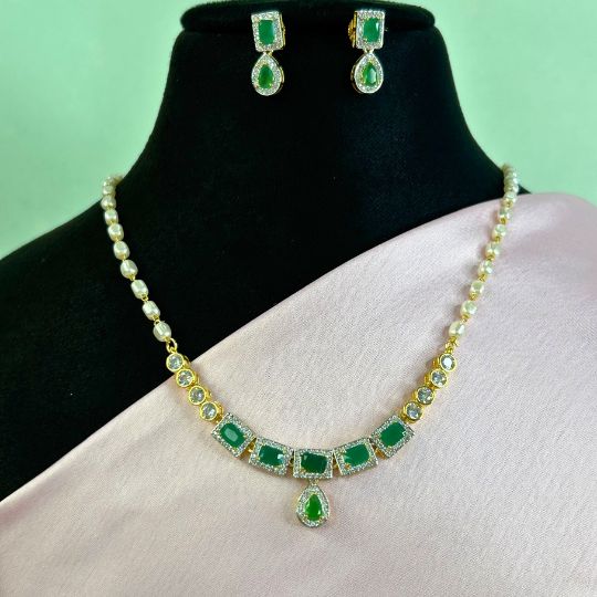 Chaitali Emerald AD Pearl Mala Set
