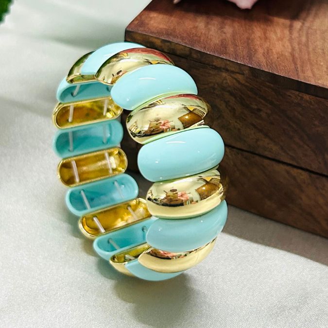 Stretchable Turquoise Bracelet
