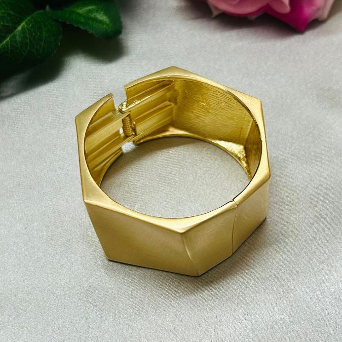 Hexagon Golden Kada/Cuff