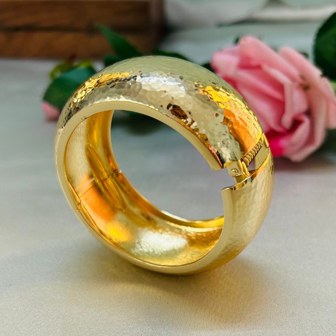 Rough Shiny Openable Kada/Cuff