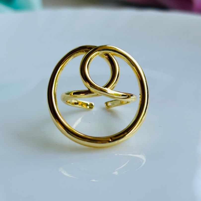 Hollow Round Finger Ring