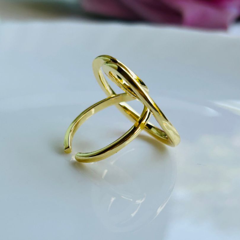 Hollow Round Finger Ring