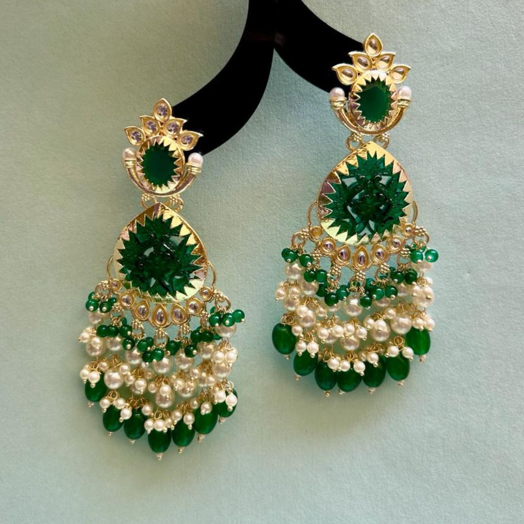 Zareen Green Chandbalis