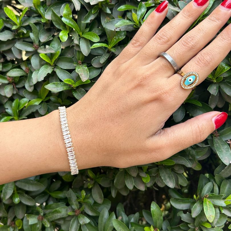 Solitarie Golden Tennis Bracelet