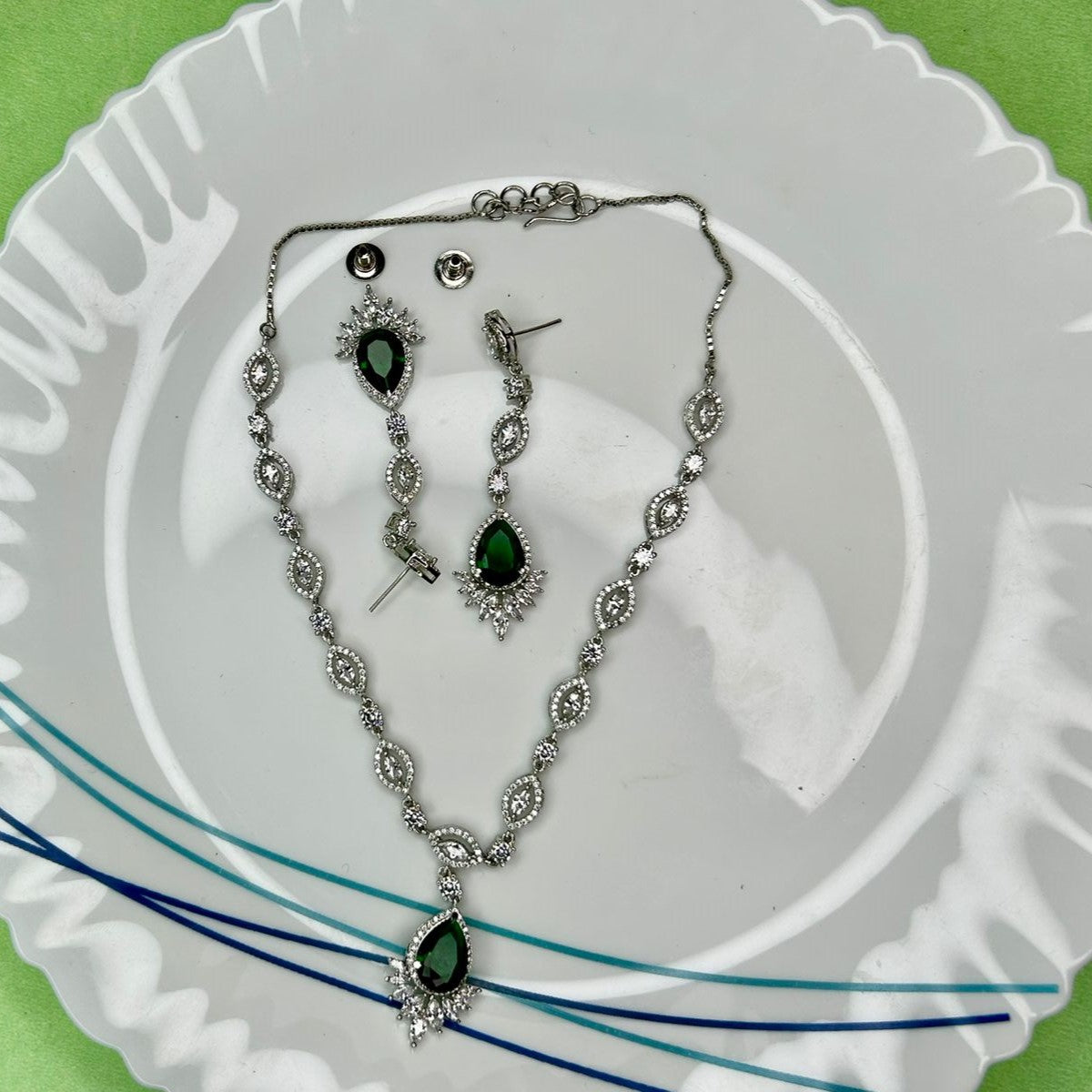 Vida CZ Emerald Green Designer Neckalce Set