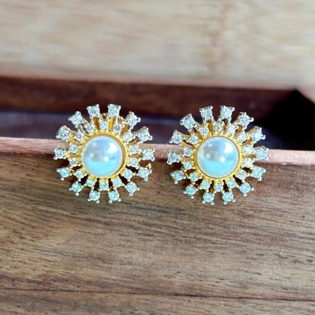 Magnificient Pearl Stud Earrings