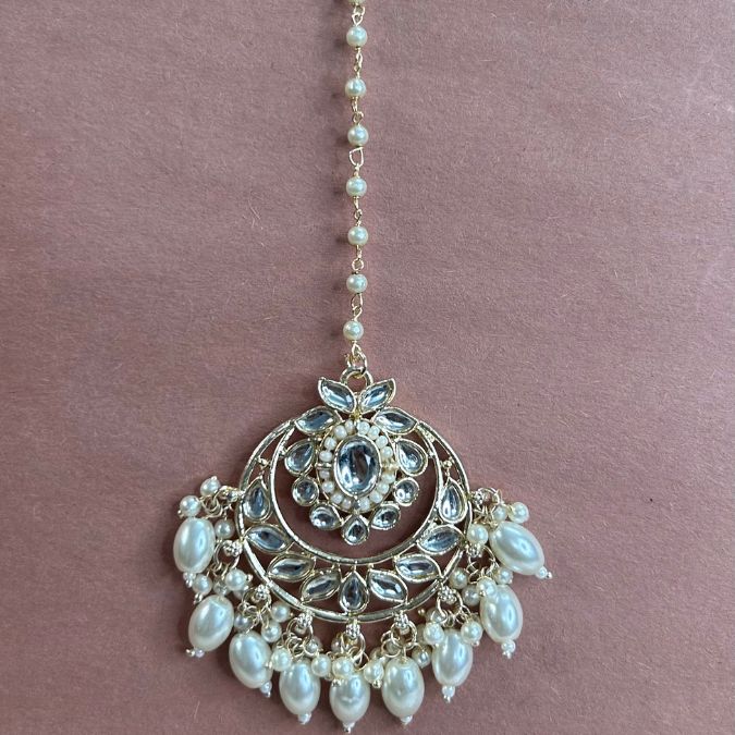 Chakori Kundan Necklace Set