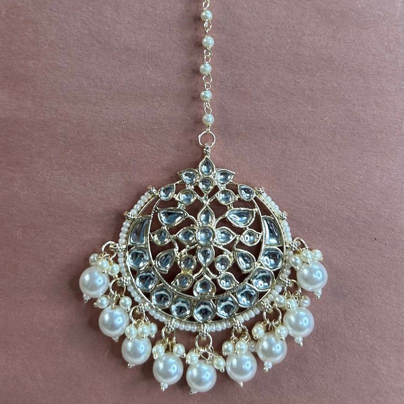 Bhagya Kundan Necklace Set