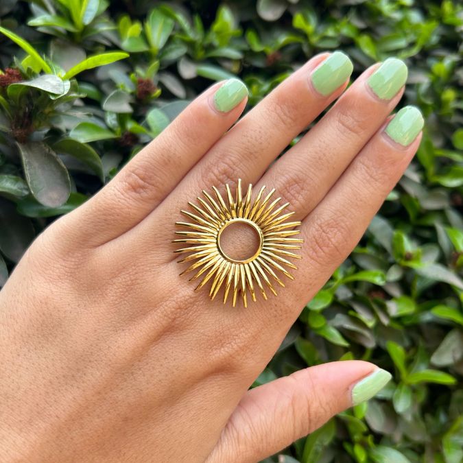 Sun Golden Statement Finger Ring