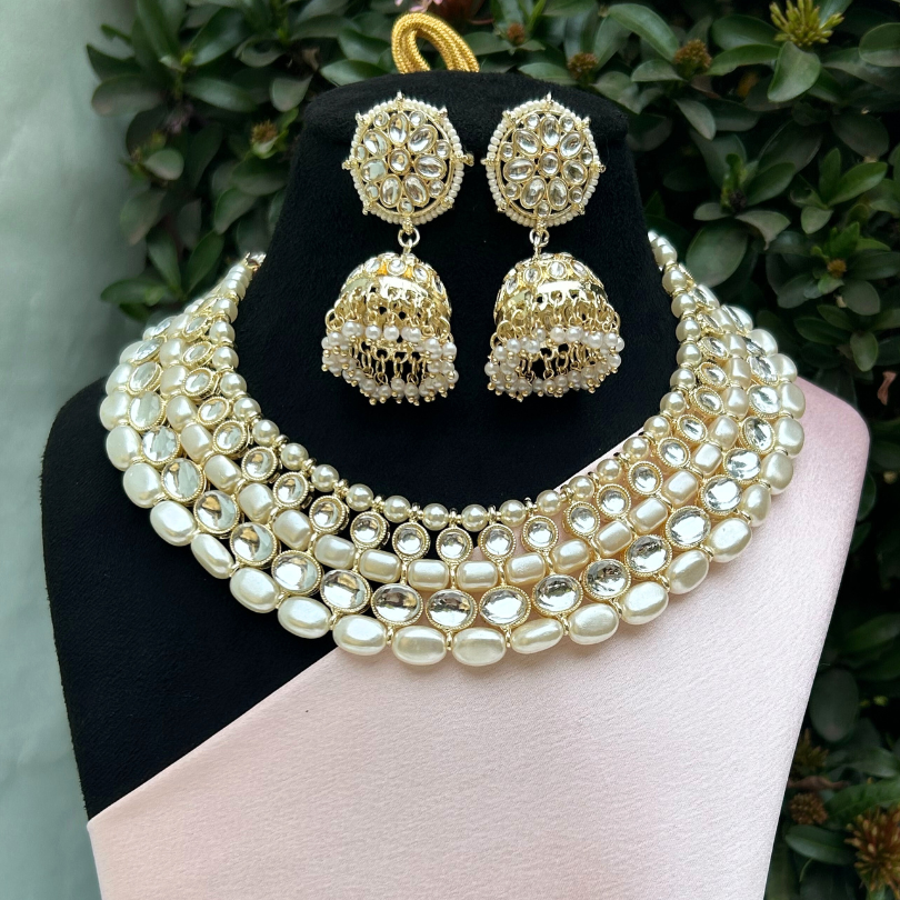 Sinhi Pearl Kundan Necklace Set