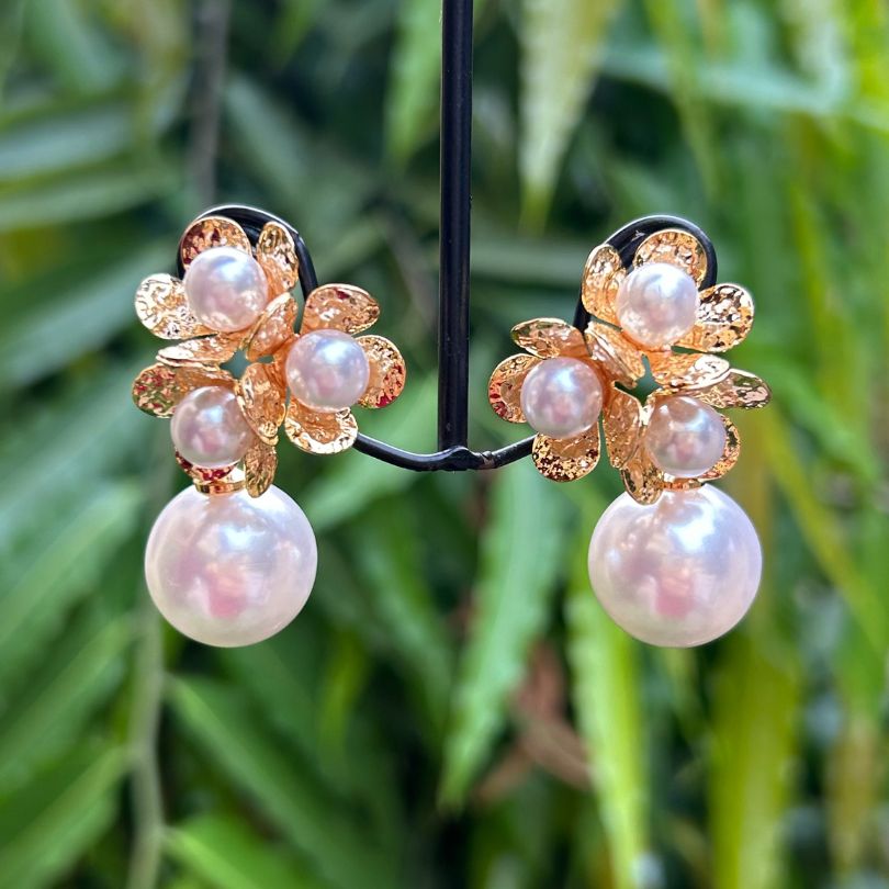 Pearl Flower Stud Earrings