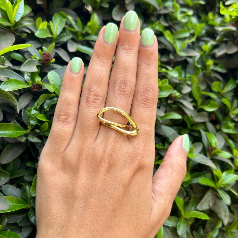 Hollow Oval Finger Ring