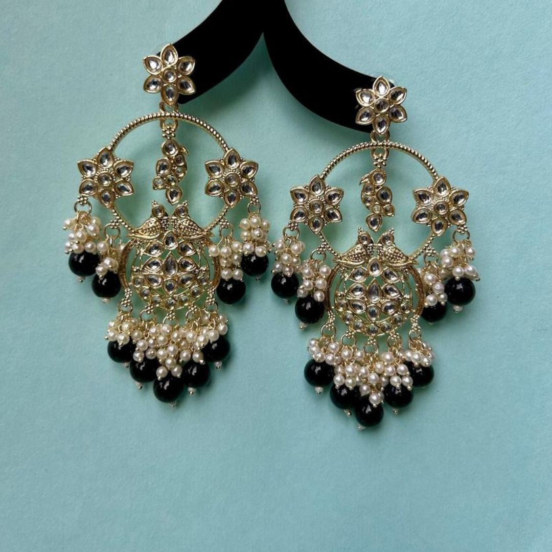 Niyati Black Earrings