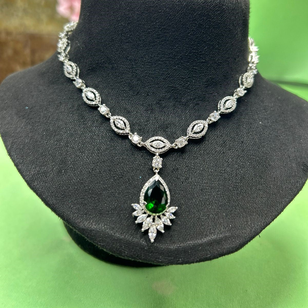 Vida CZ Emerald Green Designer Neckalce Set