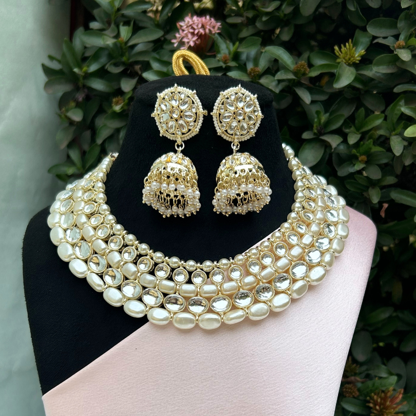 Sinhi Pearl Kundan Necklace Set