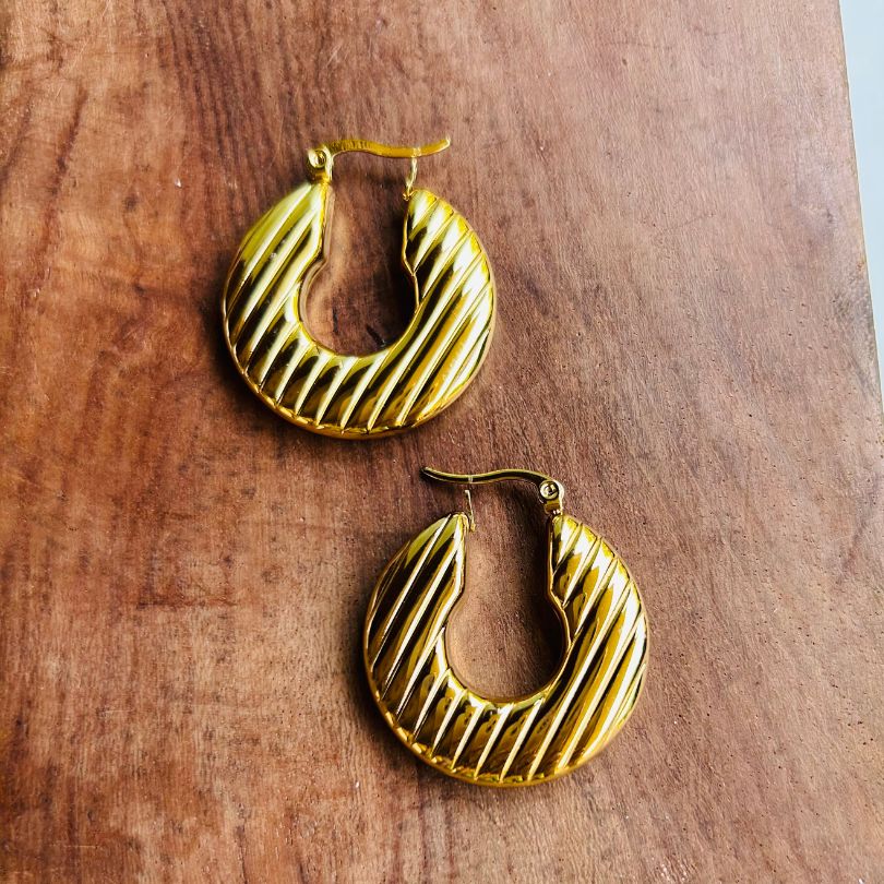 Round Golden Hoop Earrings - Big