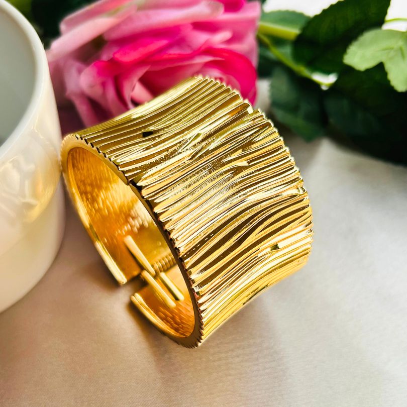Golden Wide Structured Openable Kada/Cuff