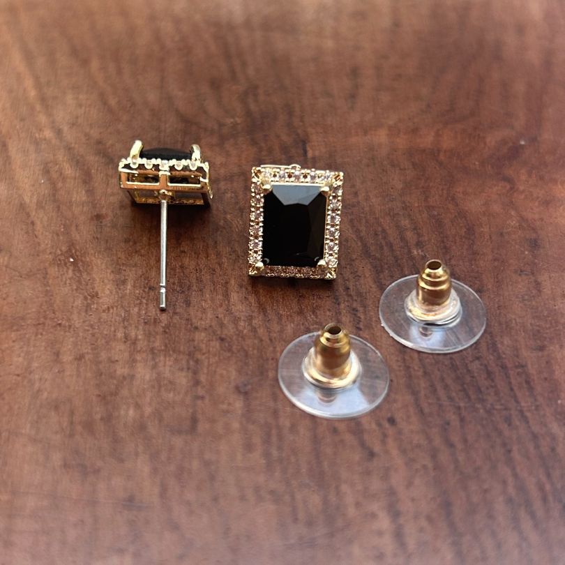 Ritu Black Stud Earrings