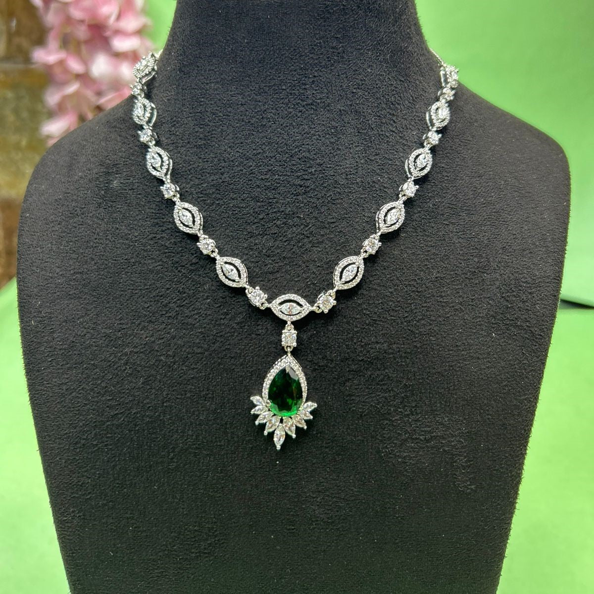 Vida CZ Emerald Green Designer Neckalce Set