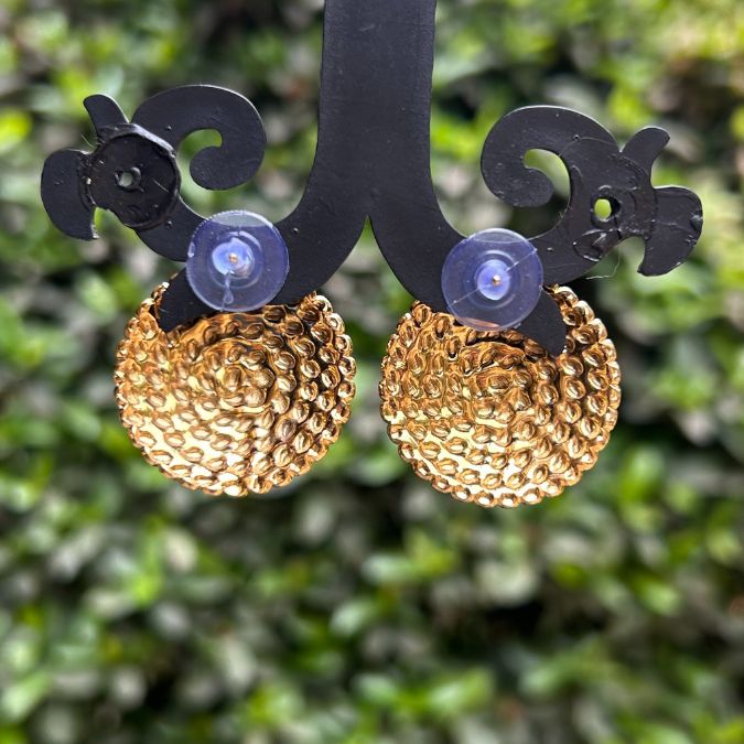 Round Metallic Stud Earring