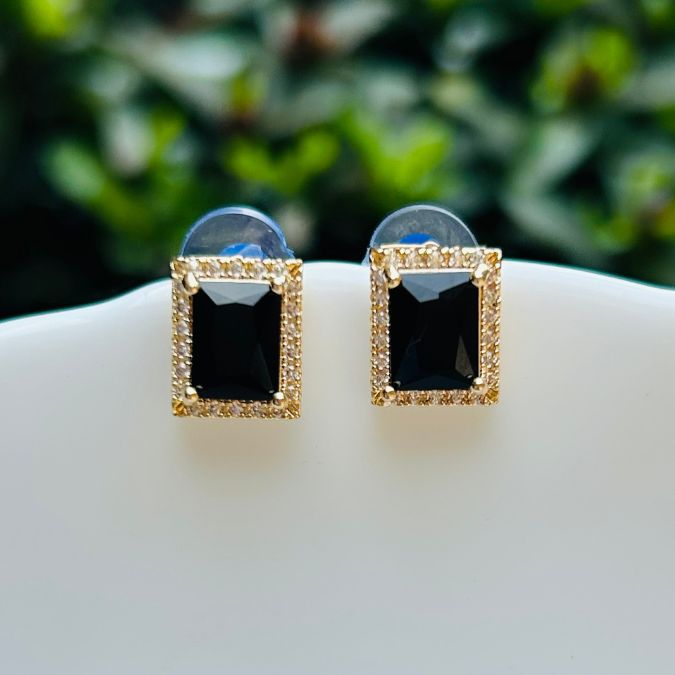 Ritu Black Stud Earrings