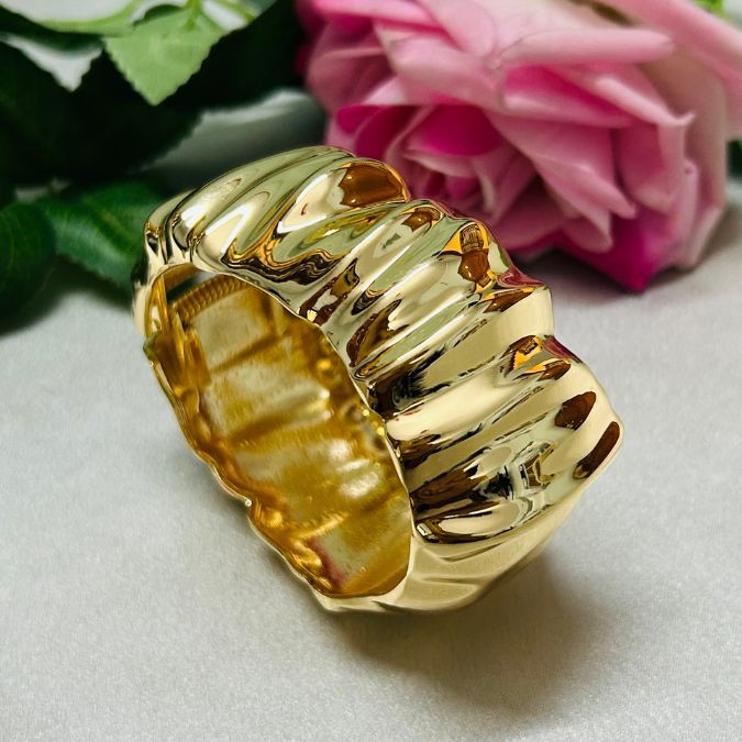 Structured Zigzag Openable kada/Cuff