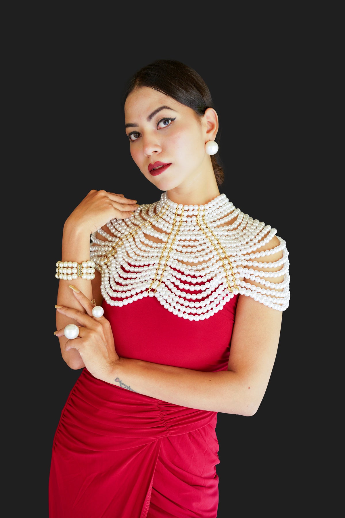 Pearl Pomp Cape