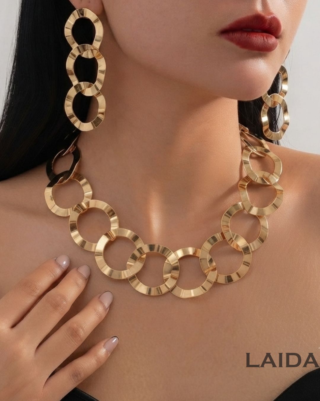 Golden Geometric Circle Statement Necklace With Earrings