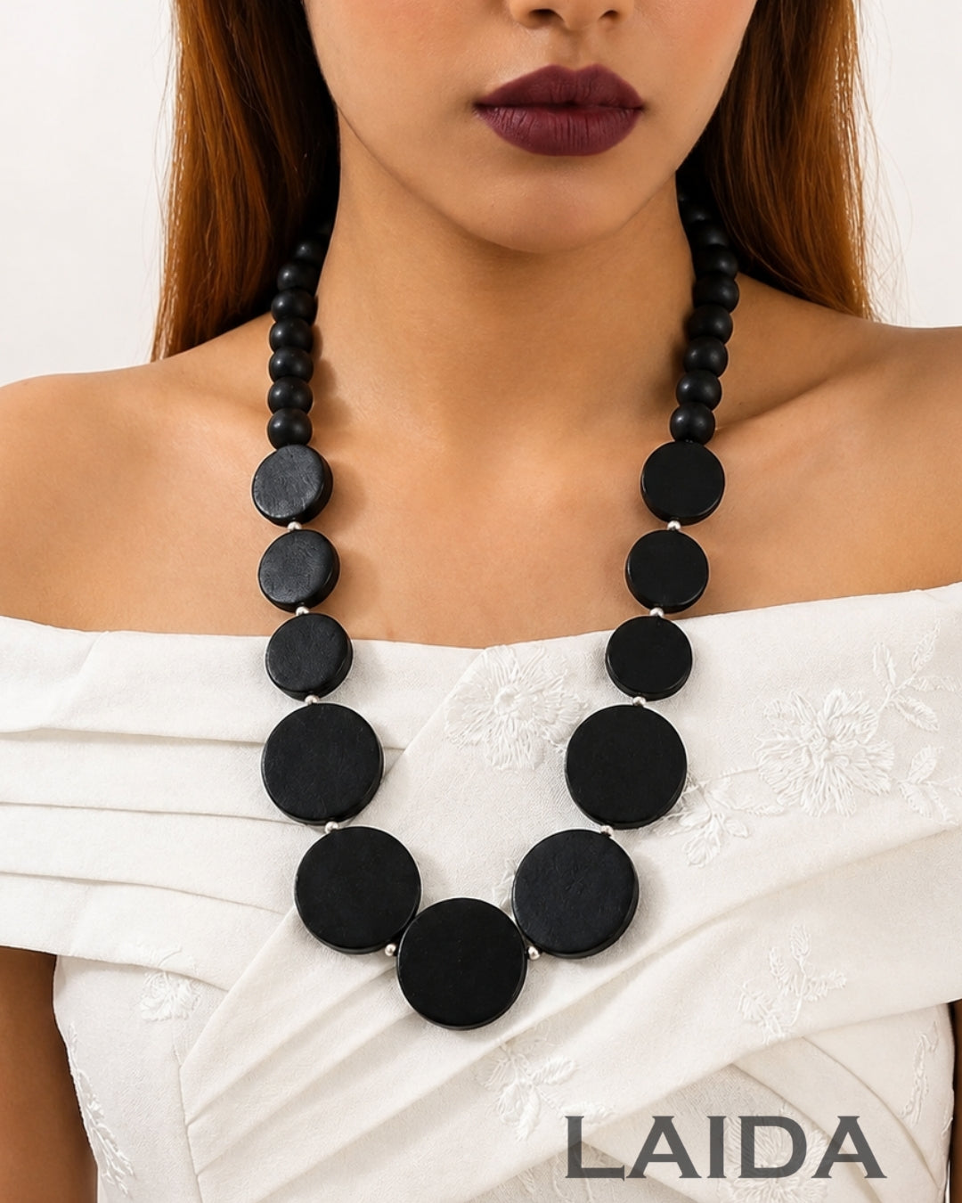 Single - Layered Black Chic Wooden Necklace