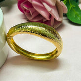 Golden Shiny Textured Narrow Handcuff / Kada