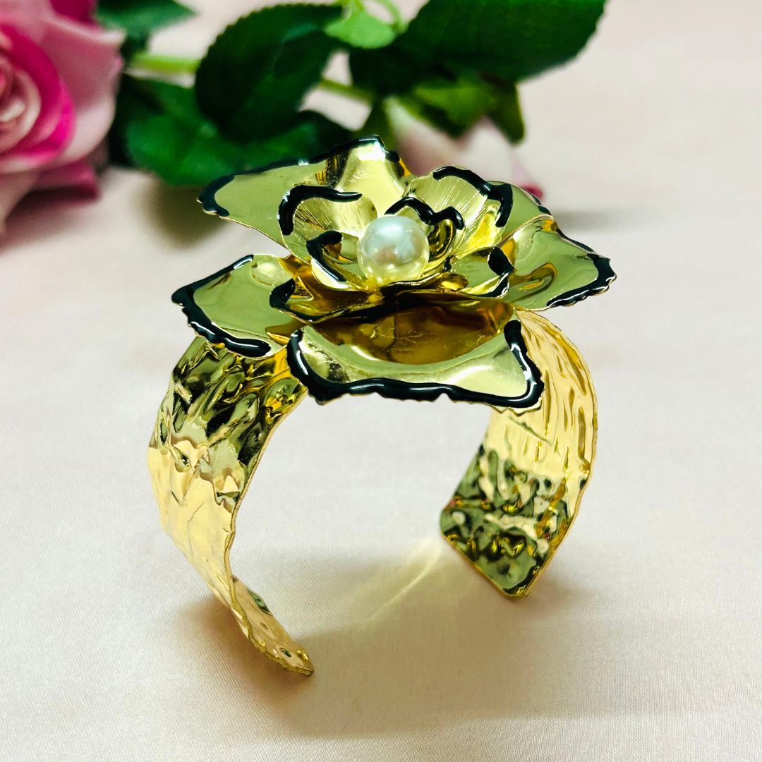Golden Floral Pearl Stud Handcuff