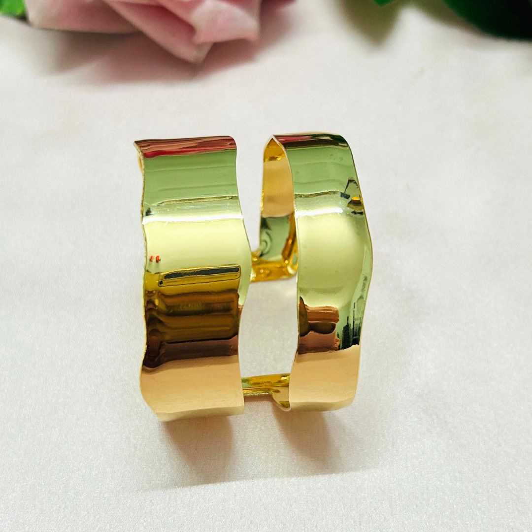 Golden Shiny Open-Ended Handcuff
