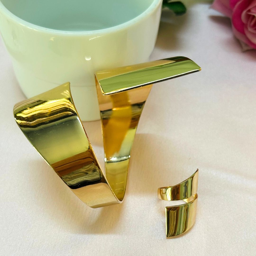 Golden Glam Twist Handcuff With Finger Ring