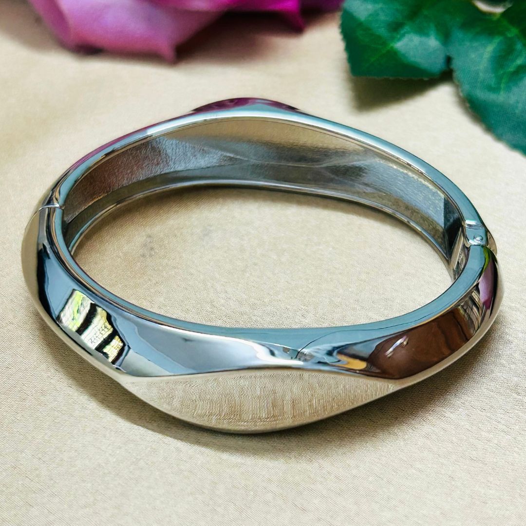 Silver Minimalist Handcuff / kada