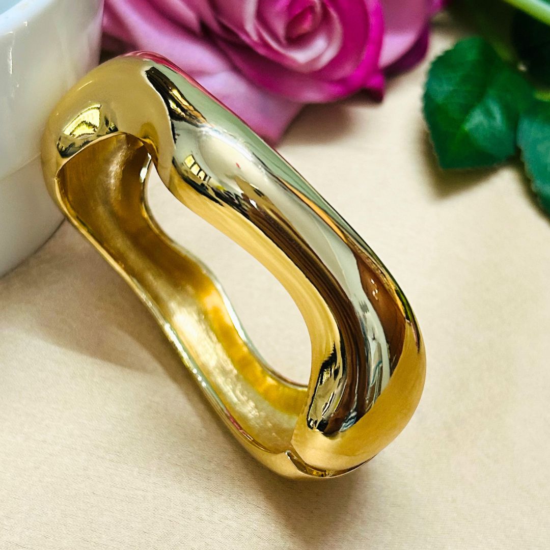 Golden Sculpted Shiny Kada/Cuff