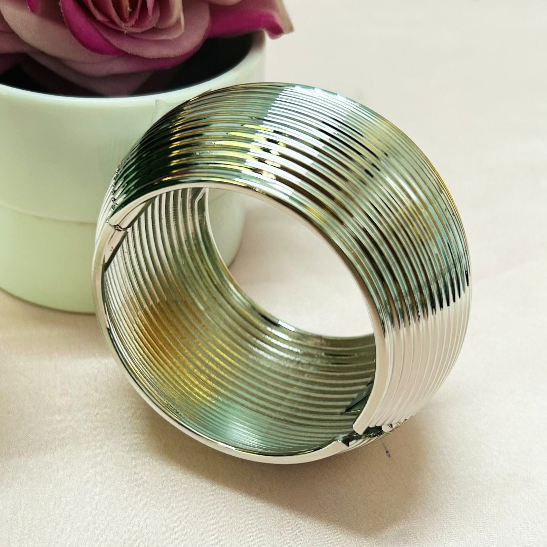 Silver Ripple Broad Shiny Kada/Cuff