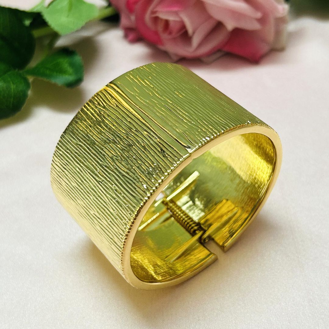 Textured Golden Wide Openable Kada/Cuff