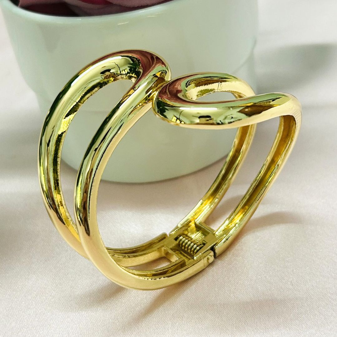 Golden Shiny Openable Kada/Cuff