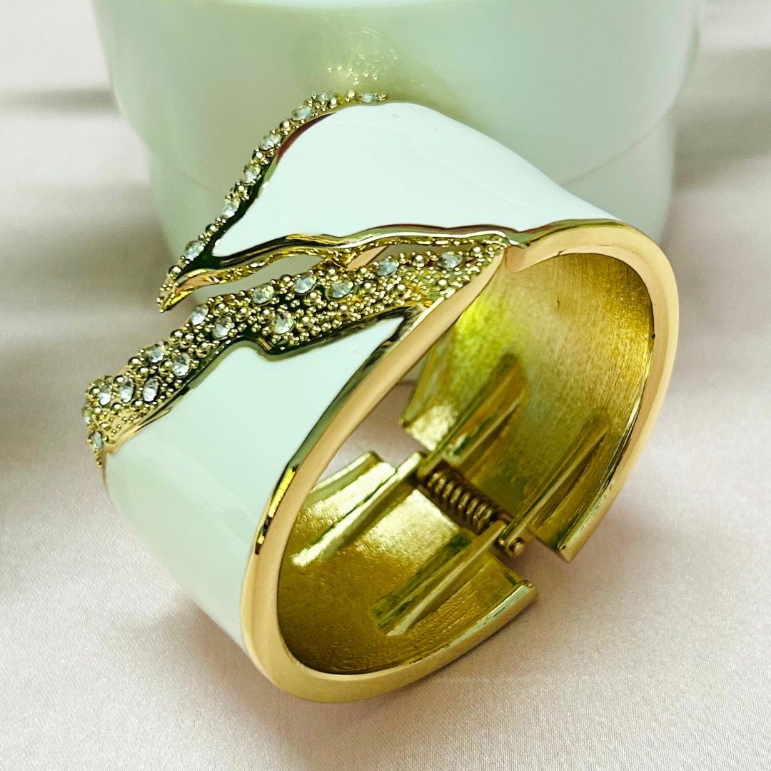 White Starlit Wave Openable Kada/Cuff