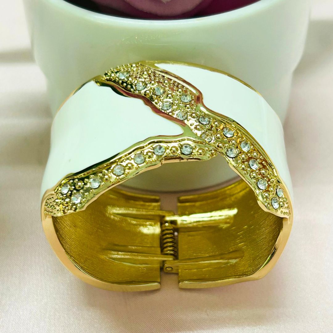 White Starlit Wave Openable Kada/Cuff