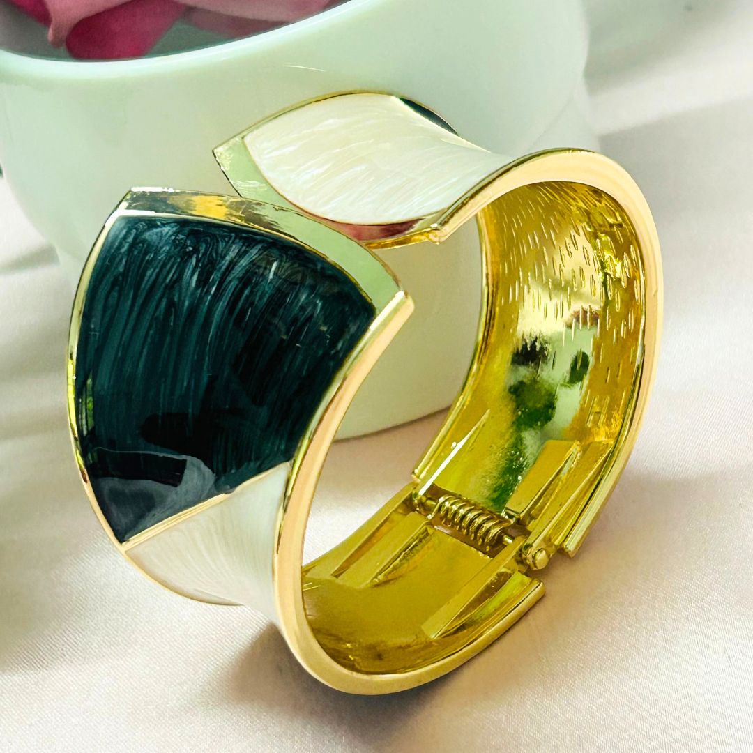 Half Black And White Openable kada/Cuff