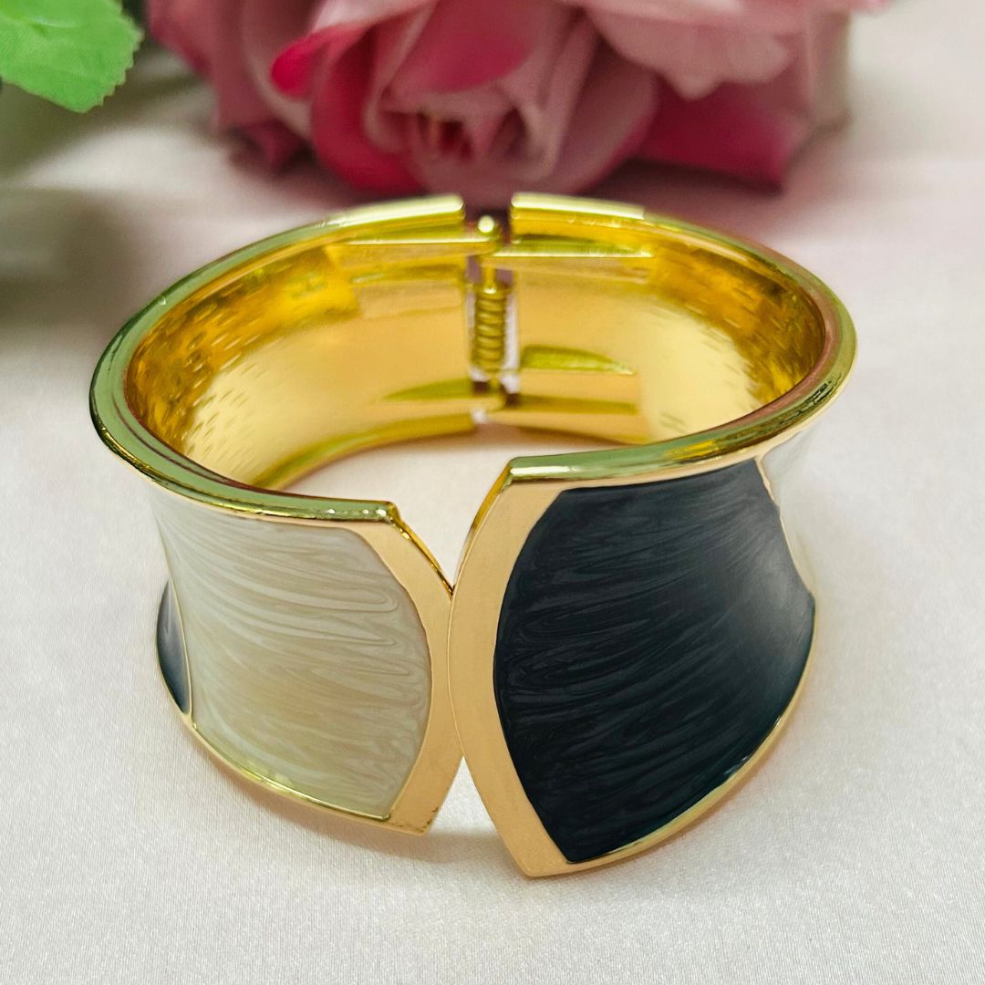 Half Black And White Openable kada/Cuff