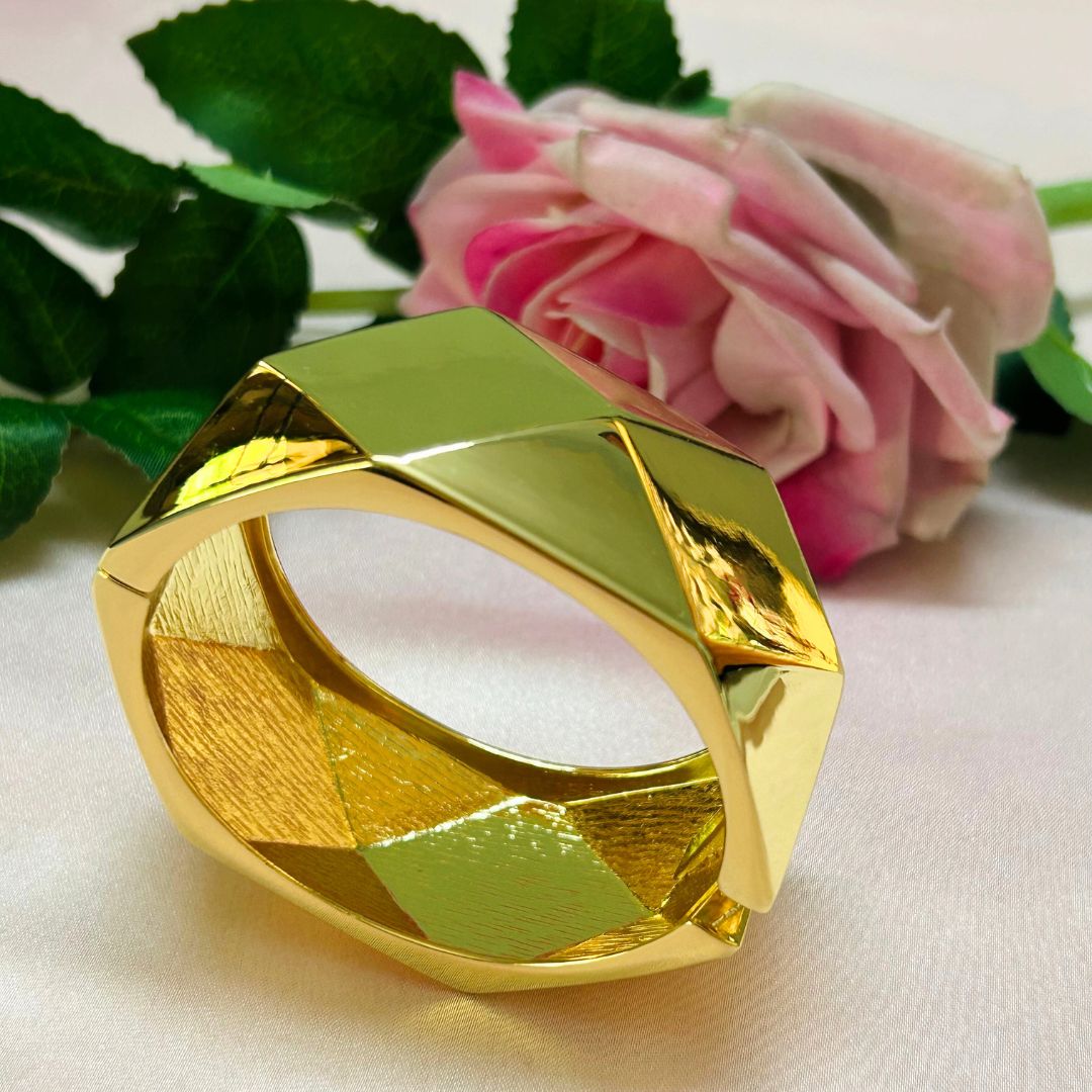 Golden Mirror-Effect Statement Kada / Handcuff